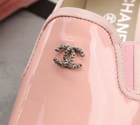 CHANEL Loafers Women--052